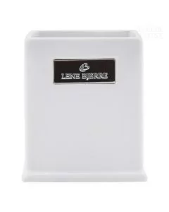 Bel pravokotni kozarec elegantnih linij za zobne krtačke in ostale kopalniške in kozmetične dodatke.
