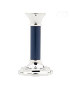 Dekor Deluxe - Svečnik visok 15 cm, za eno svečo, okrogel srebrni podstavek in vrhnji del za svečo, temno modri sredinski del, preproste linije.
