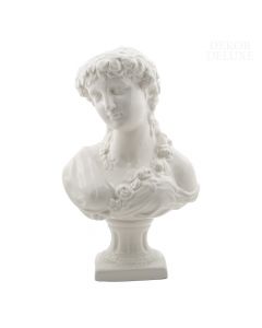 Dekor Deluxe keramična figura ženskega doprsnega kipa pokritega s haljo in rožami na stebričastem podstavku v beli porcelanasti barvi.