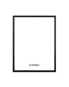 Dekor Deluxe črn lesen okvir z ozkimi robovi preprostih linij in dimenzij 30 x 40 cm.