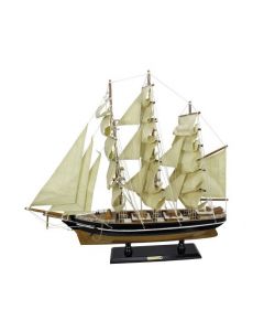 Model jadrnice jambornice Cutty Sark s tremi jambori in platnenimi jadri.