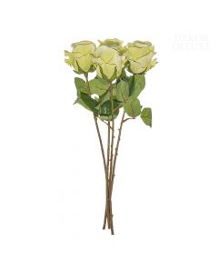 Umetne rože, šopek štirih belih vrtnic z napol odprtimi cvetovi na zelenih steblih in z zelenimi listi 