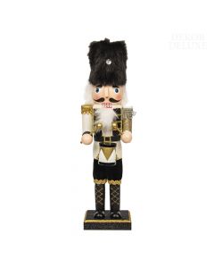 Dekor Deluxe Figura vojaka hrestača na črnem podstavku z bobnem okrog pasu in palicami v rokah v črno beli uniformi z zlatimi dodatki, črno kapo, belo brado in lasmi.