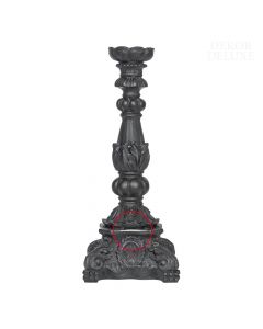 Dekor Deluxe bogato okrašen svečnik baročnega izgleda v črni barvi z reliefnimi ornamenti.